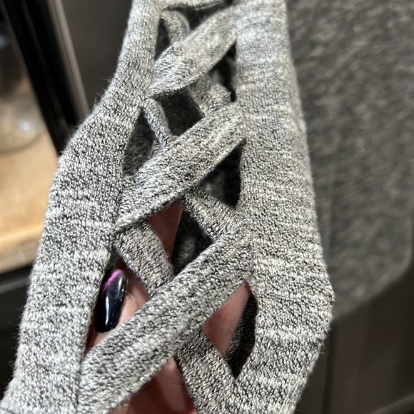 Gray, Jennifer Lopez sweater with crisscross on the sleeves - Picture 2 of 2